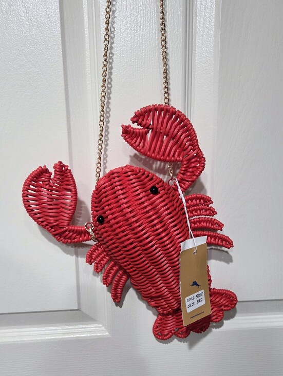 Tommy Bahama Handbags - Tommy Bahama Tik Tok Famous Viral Red Wicker Crab Crossbody with Gold Chain NWT